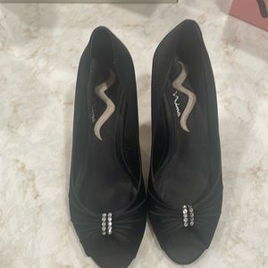 Black open toe pumps